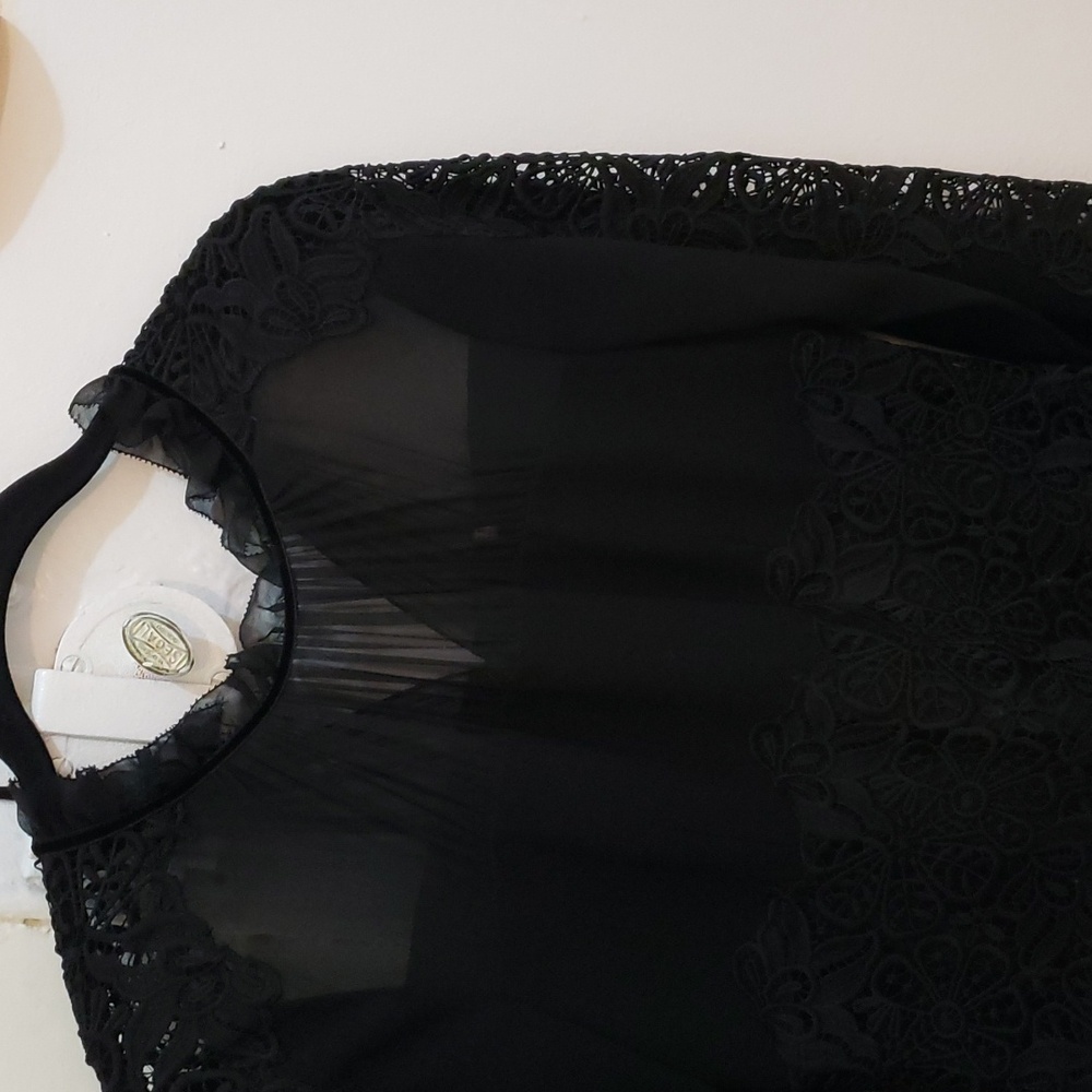 Elie Tahari lace cocktail dress